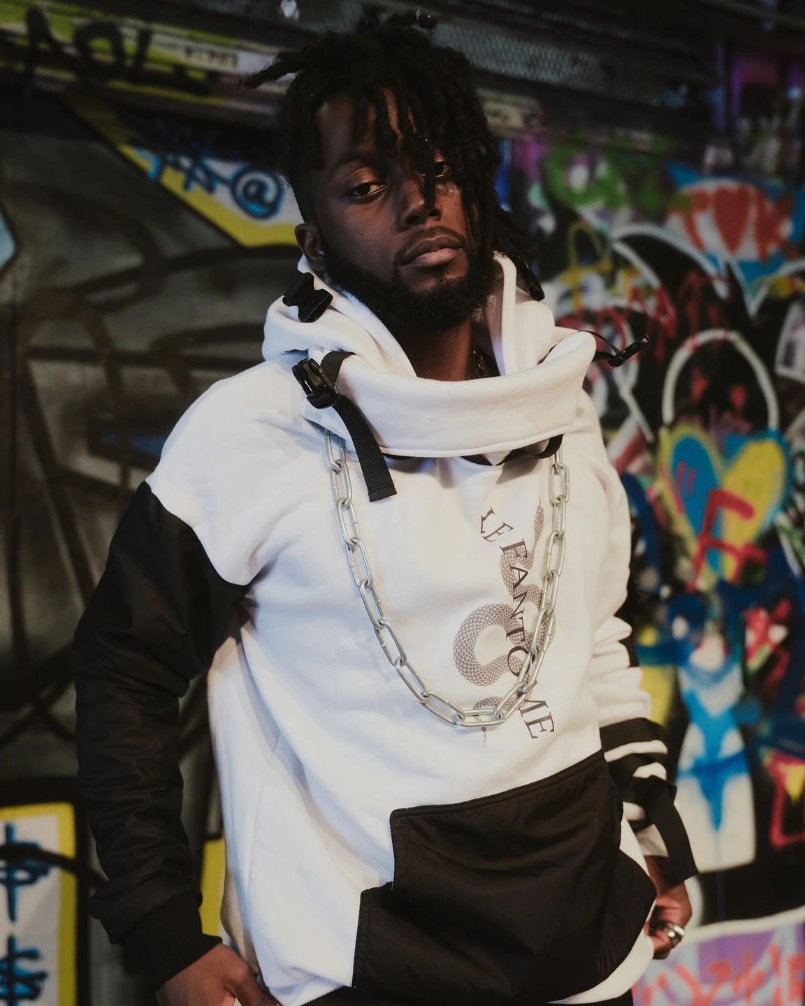 Techno outfit Le Fantôme – styl darkwear i techwear na dancefloor